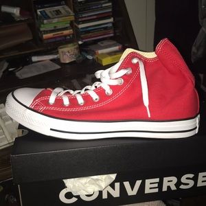 Red Converse Chuck Taylor 9.5 Brand New